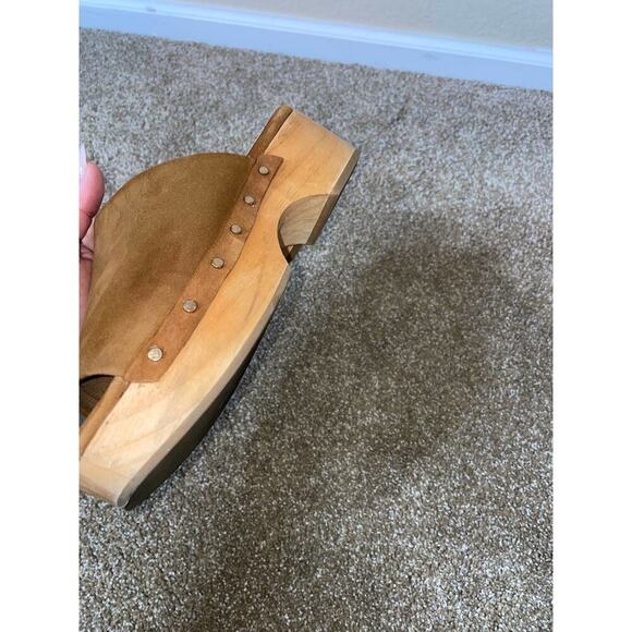 Dolce Vita DORADO Women’s Saddle Brown Suede Clog Sandals MSRP $120 SZ 8 slip on - Picture 3 of 5